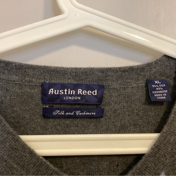 Austin Reed sweater - Picture 2 of 5